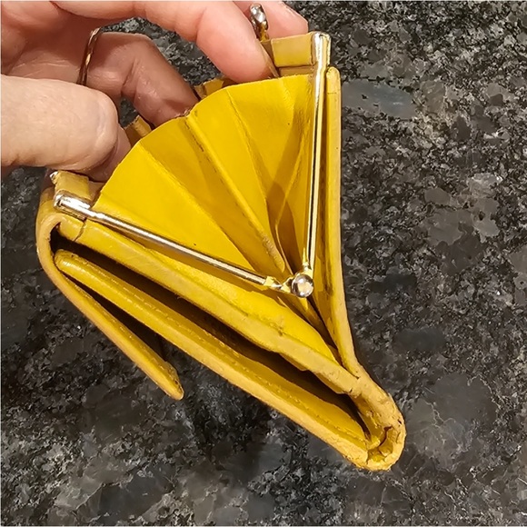 Celine Tri-fold Wallet M14 Vintage Macadam
Pattern Leather/PVC Brown Wom… - Picture 6 of 16